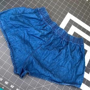 Mini shorts